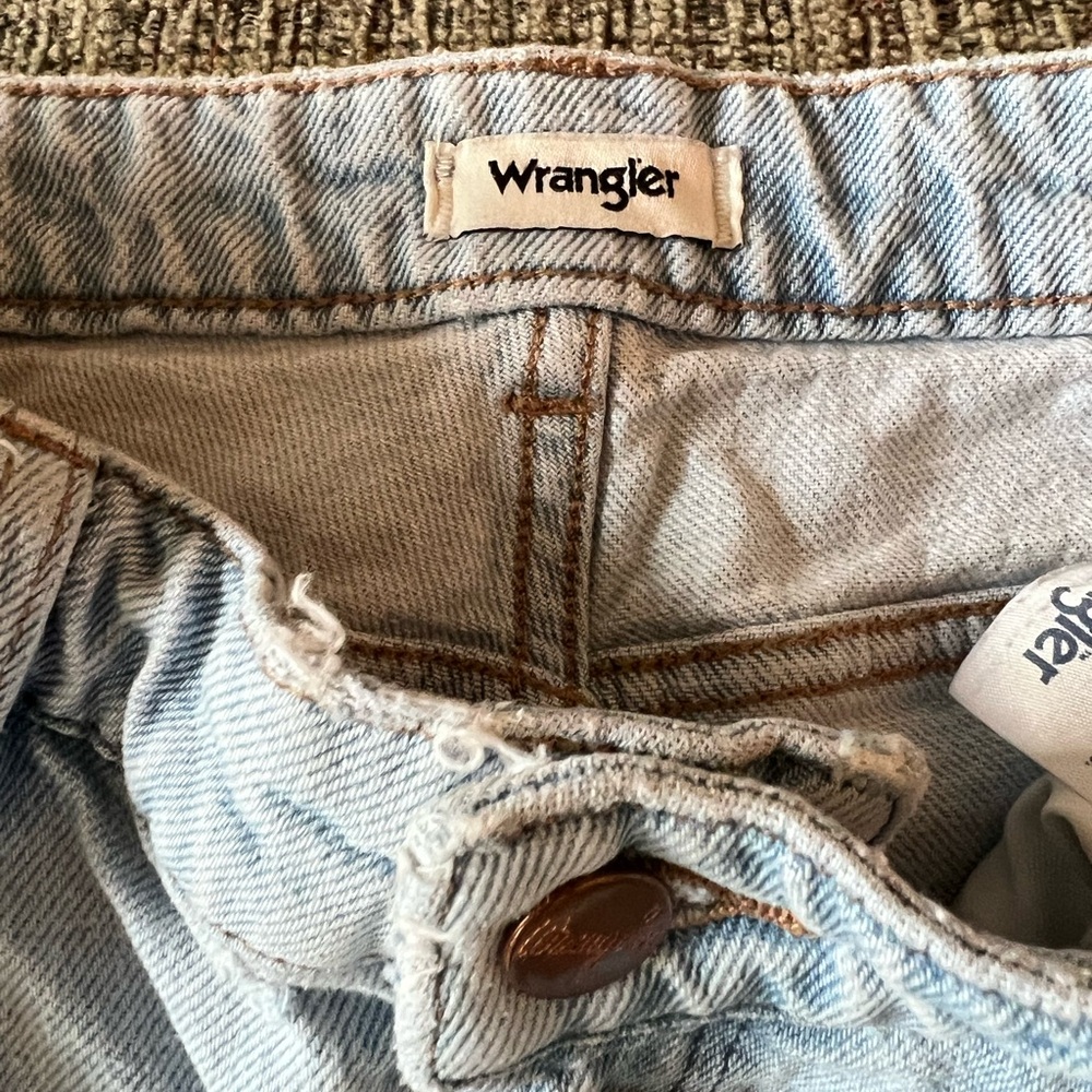 Wrangler Jeans, Earth Wash - Picture 4 of 7